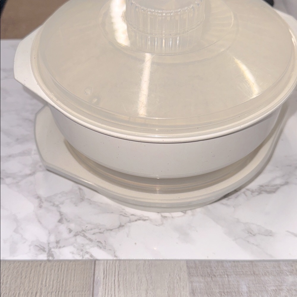 Vintage microwave plates